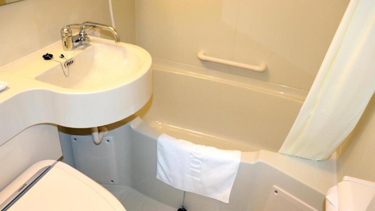 Toyoko Inn Tokyo Akabane-Eki Higashi-Guchi Zewnętrze zdjęcie
